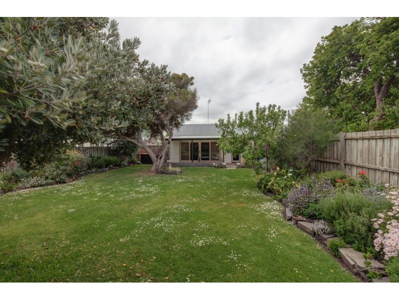 79 Bank Street, Port Fairy VIC 3284