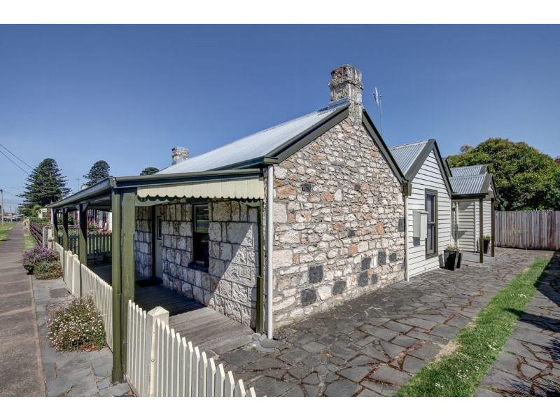 79 Bank Street, Port Fairy VIC 3284