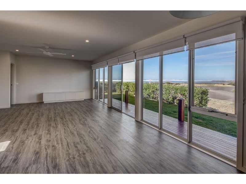 2 Powling Street, Port Fairy VIC 3284