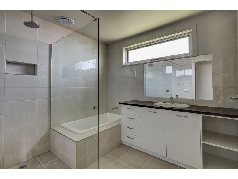 2 Powling Street, Port Fairy VIC 3284