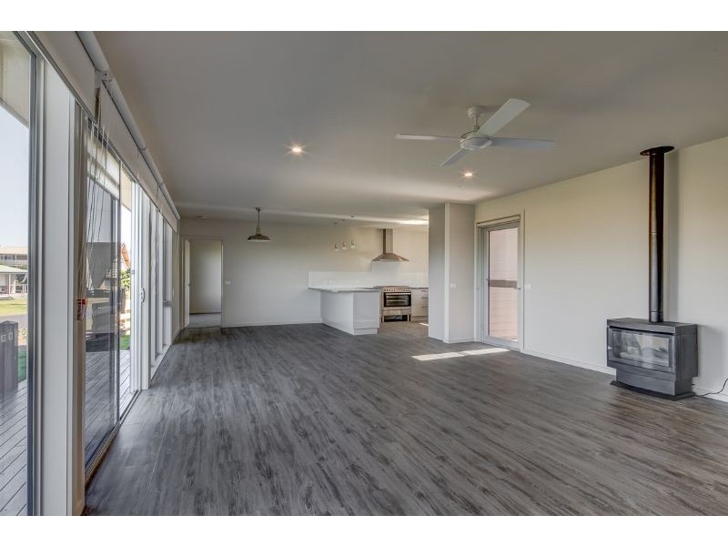 2 Powling Street, Port Fairy VIC 3284