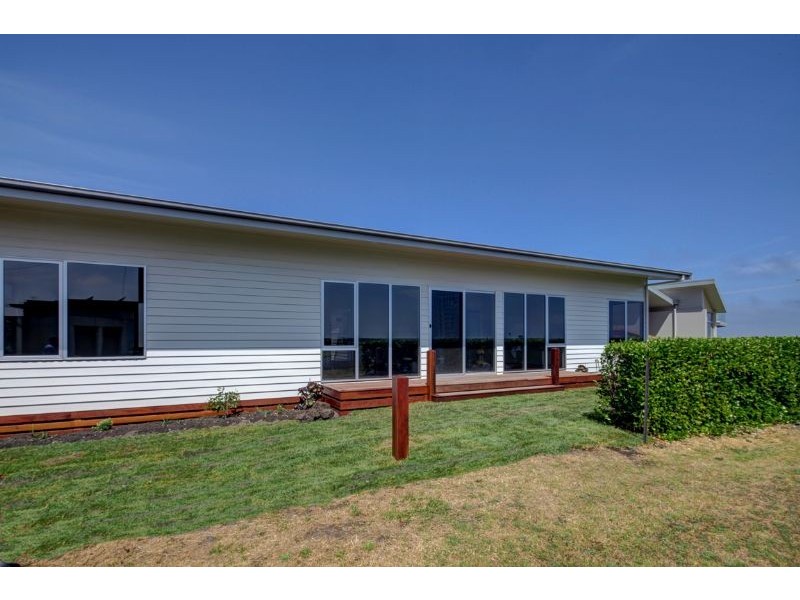 2 Powling Street, Port Fairy VIC 3284