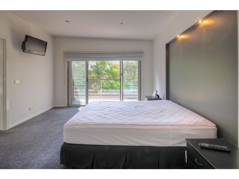 9 Mariner Crt, Port Fairy VIC 3284