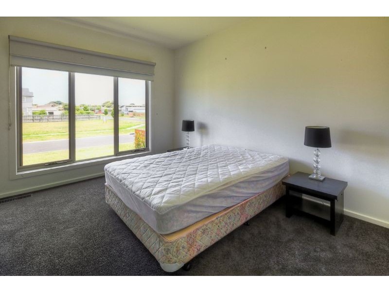 9 Mariner Crt, Port Fairy VIC 3284