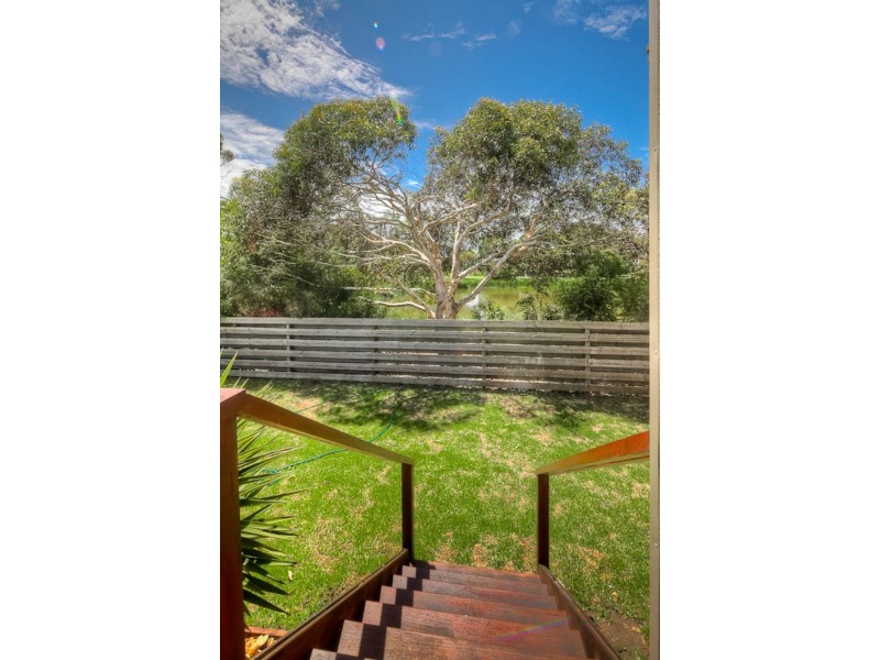 9 Mariner Crt, Port Fairy VIC 3284