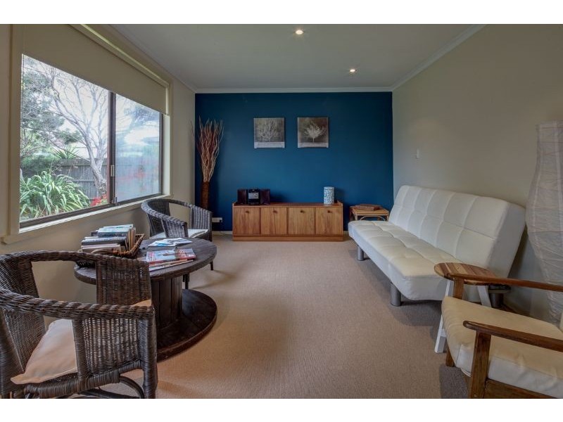 10 Reardon Street, Port Fairy VIC 3284