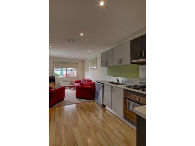10 Reardon Street, Port Fairy VIC 3284