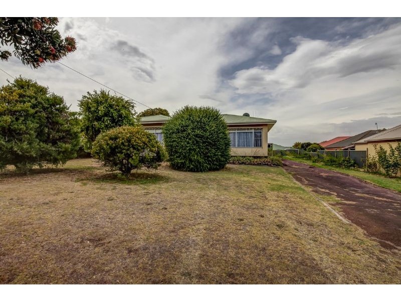 102 Regent Street, Port Fairy VIC 3284