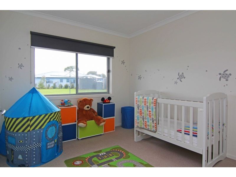 298 Southern Cross Road, Illowa VIC 3282