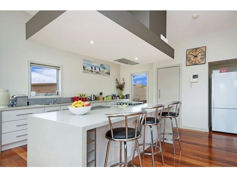 6 Martin Laurence Place, Port Fairy VIC 3284