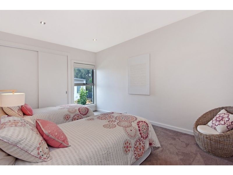 8 Mariner Court, Port Fairy VIC 3284