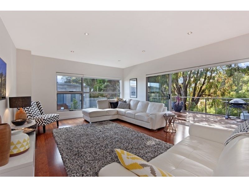 8 Mariner Court, Port Fairy VIC 3284