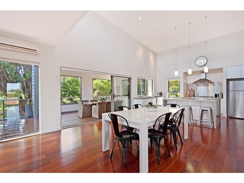 8 Mariner Court, Port Fairy VIC 3284