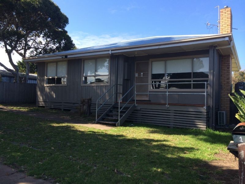 1 Baulch Cres, Port Fairy VIC 3284