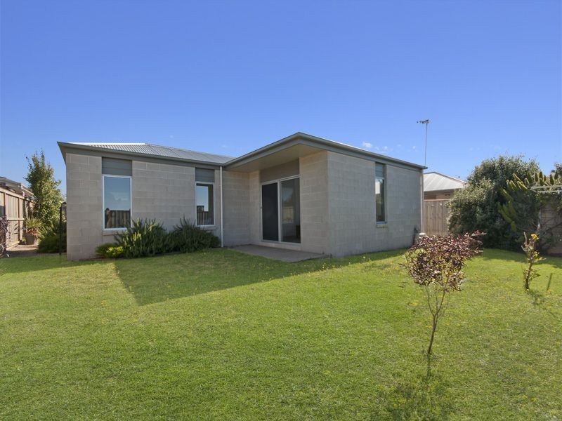 8 McGill Court, Port Fairy VIC 3284