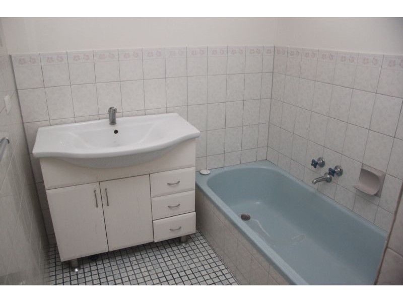 10 Moyne Crt, Port Fairy VIC 3284