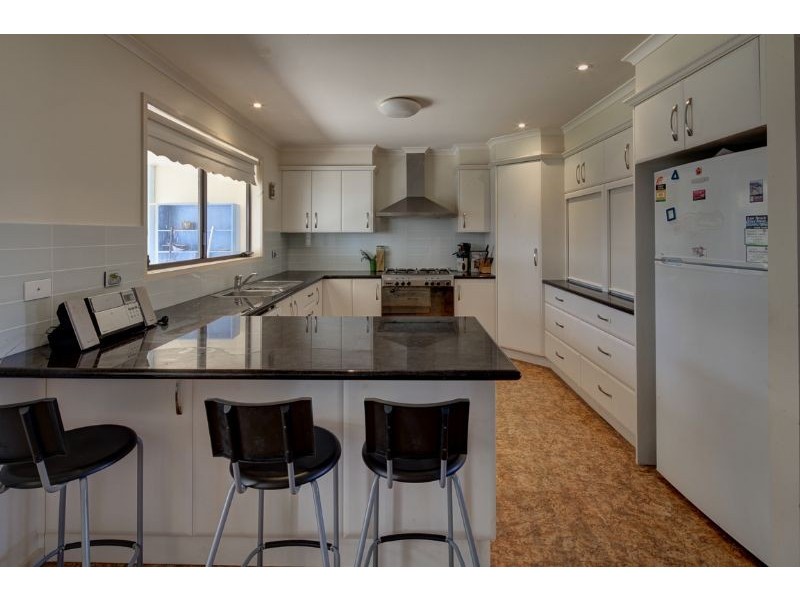 425 Blackwood Rd, Port Fairy VIC 3284