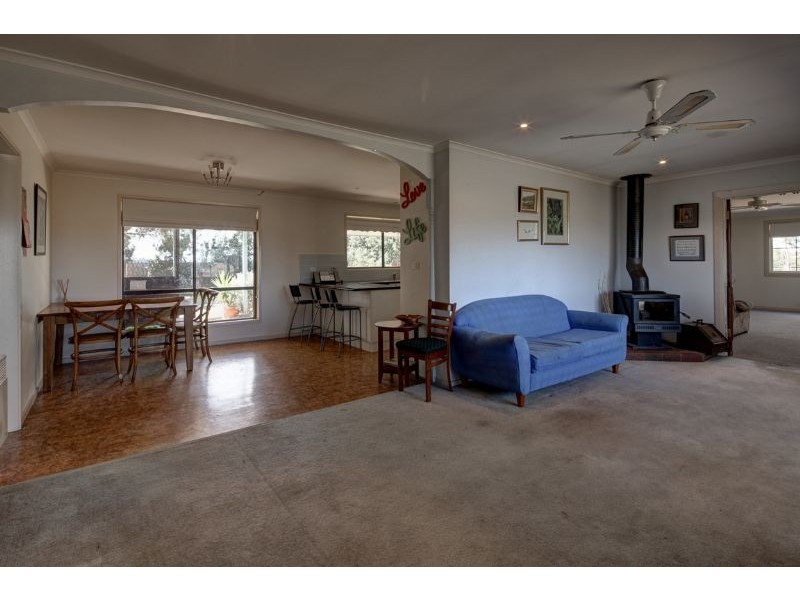 425 Blackwood Rd, Port Fairy VIC 3284