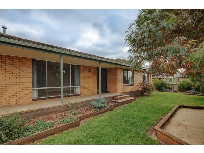 4 Uebergang Street, Port Fairy VIC 3284