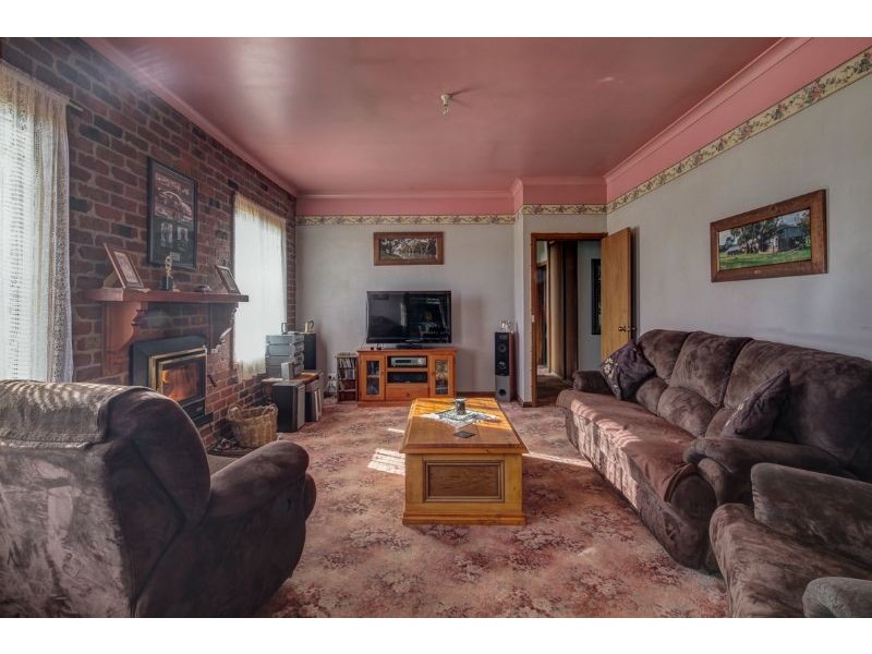 295 Southern Cross Road, Illowa VIC 3282