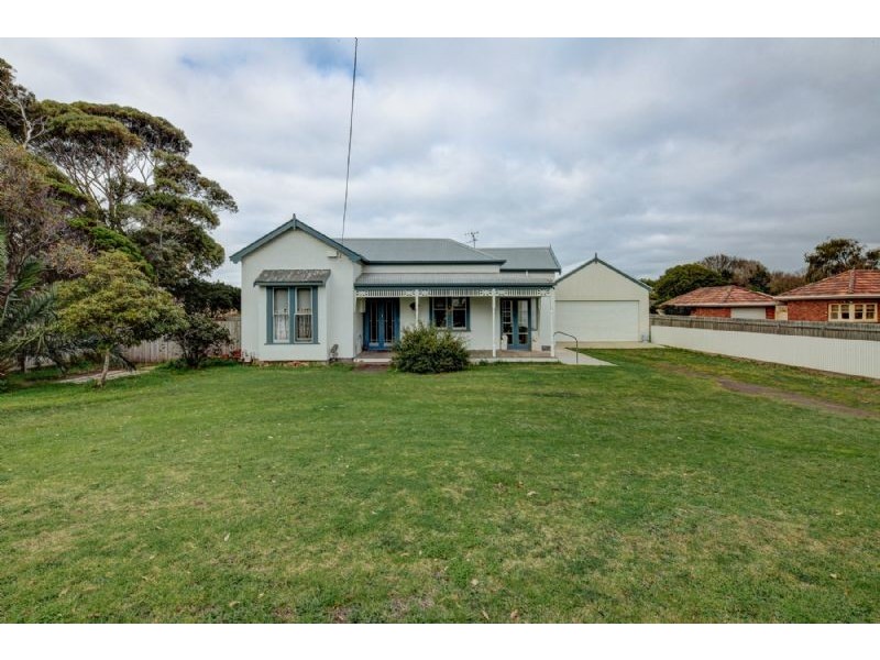 81 Princes Hwy, Port Fairy VIC 3284