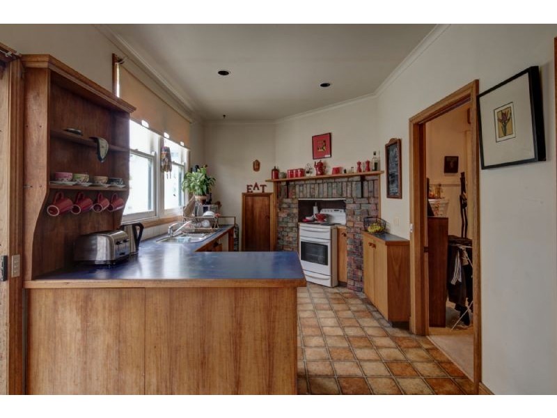 81 Princes Hwy, Port Fairy VIC 3284