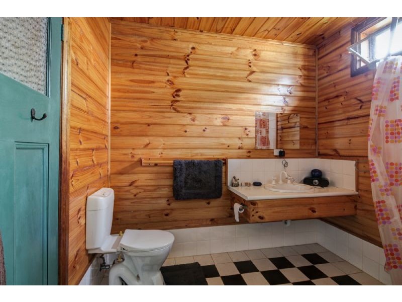 81 Princes Hwy, Port Fairy VIC 3284