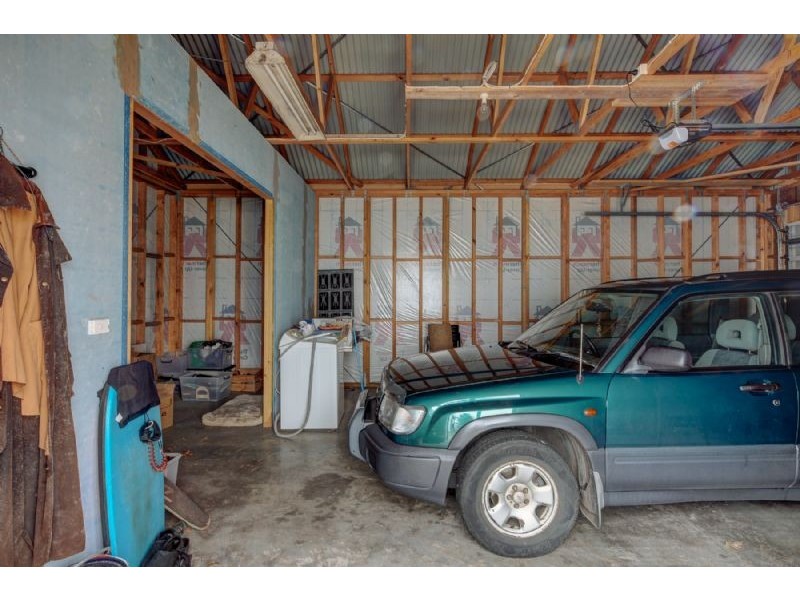 81 Princes Hwy, Port Fairy VIC 3284