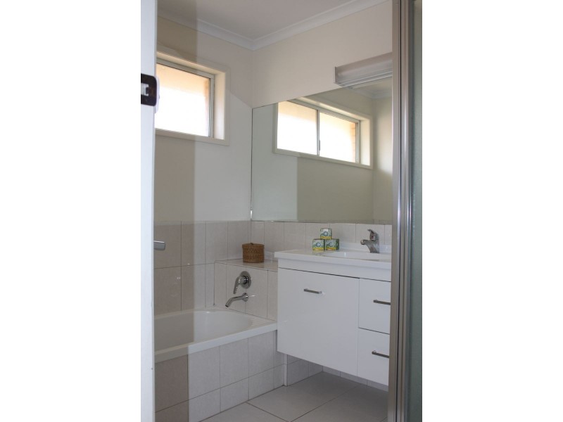 4 Uebergang Street, Port Fairy VIC 3284
