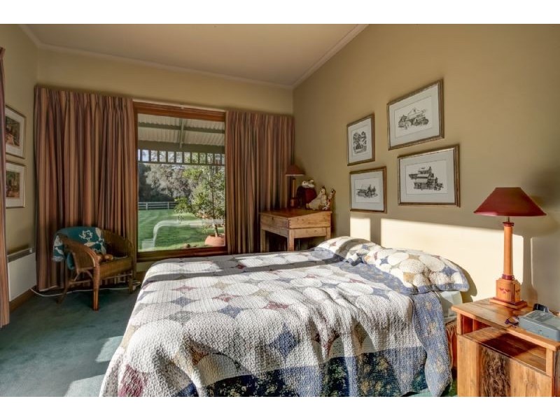 23 Bimberdong Lane, Tower Hill VIC 3283