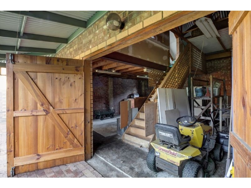 23 Bimberdong Lane, Tower Hill VIC 3283