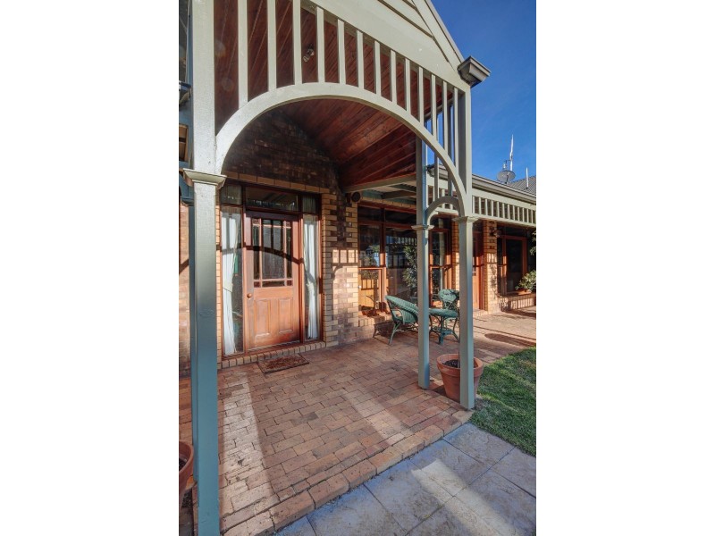 23 Bimberdong Lane, Tower Hill VIC 3283