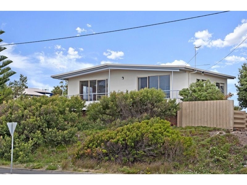 1 Bourne Ave, Port Fairy VIC 3284