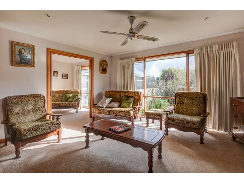 15 Osmonds Lane, Port Fairy VIC 3284