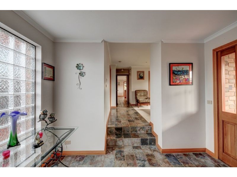 15 Osmonds Lane, Port Fairy VIC 3284