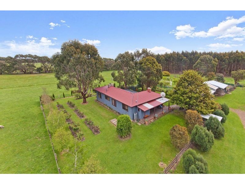 498 Codrington- Bessiebelle Rd, Codrington VIC 3285