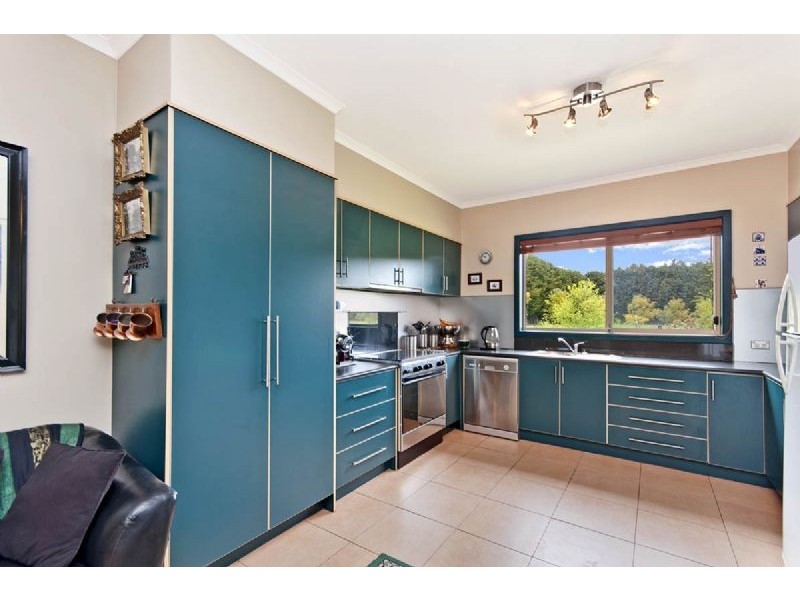 498 Codrington- Bessiebelle Rd, Codrington VIC 3285