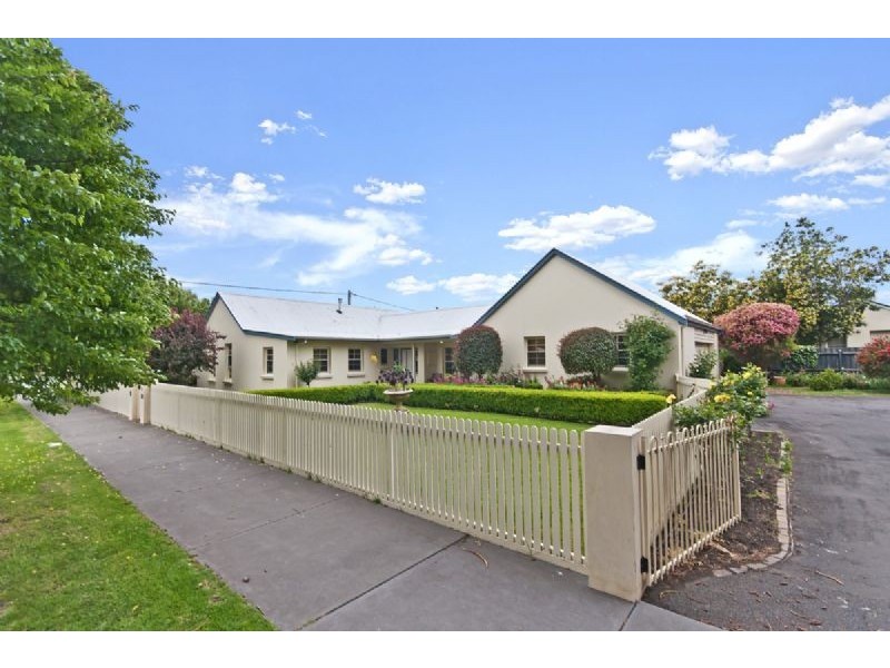 17 Regent Street, Port Fairy VIC 3284