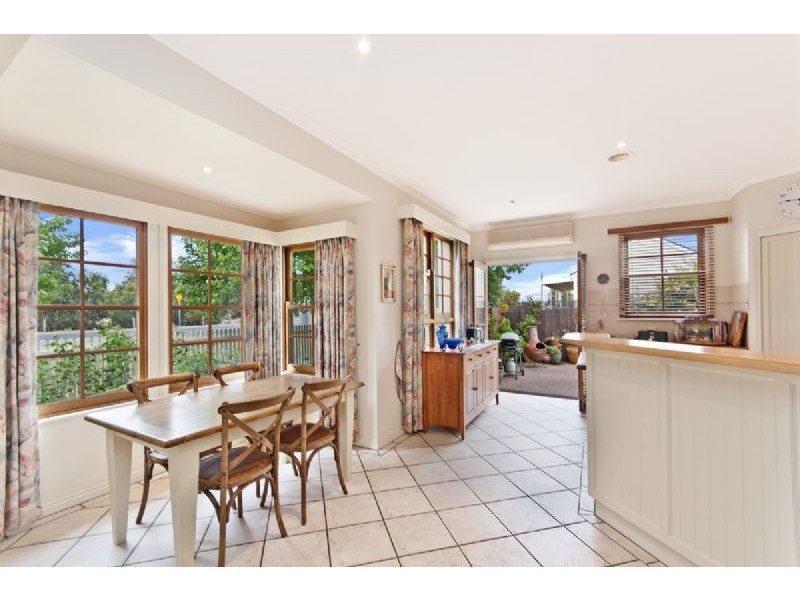 17 Regent Street, Port Fairy VIC 3284