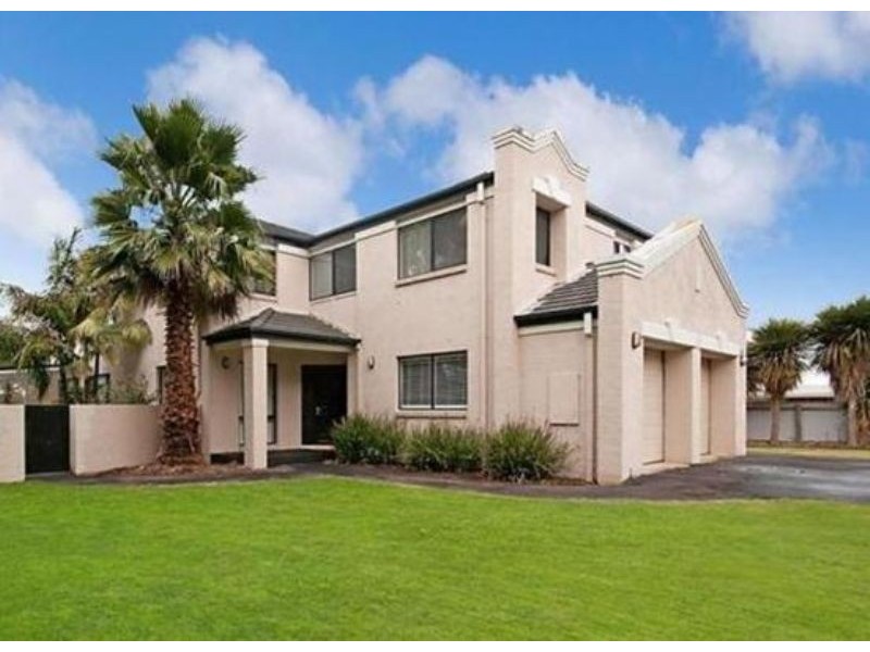 60-66 Cameron Street, Heywood VIC 3304