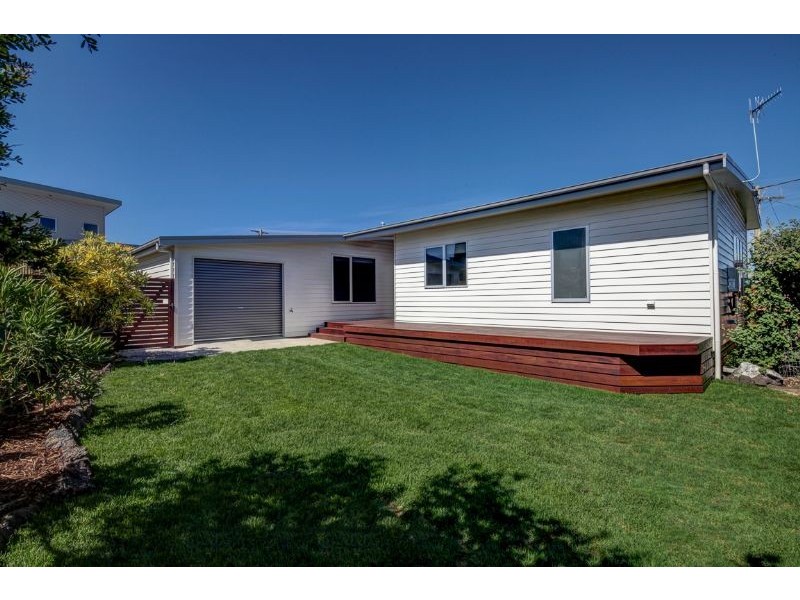 2 Powling Street, Port Fairy VIC 3284