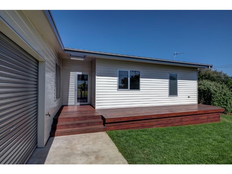 2 Powling Street, Port Fairy VIC 3284