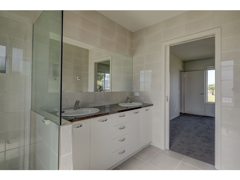 2 Powling Street, Port Fairy VIC 3284