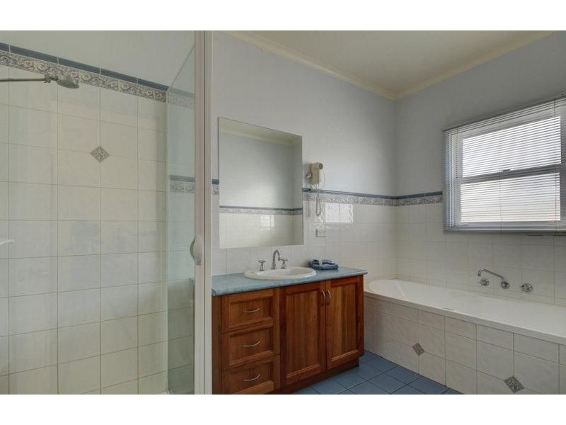 22 Cox Street, Port Fairy VIC 3284