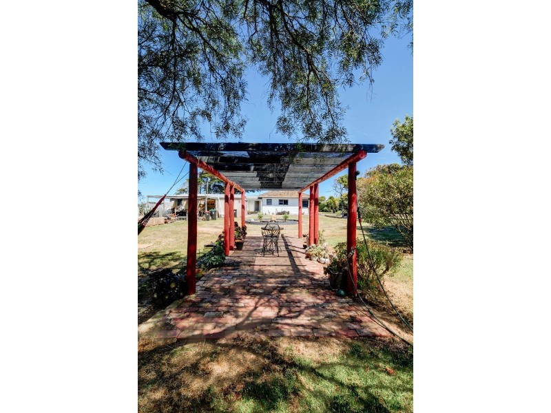 1631 Princes Hwy, Port Fairy VIC 3284
