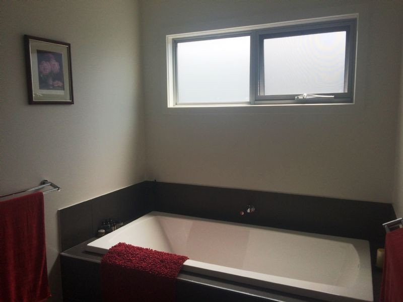 5 Mariner Court, Port Fairy VIC 3284