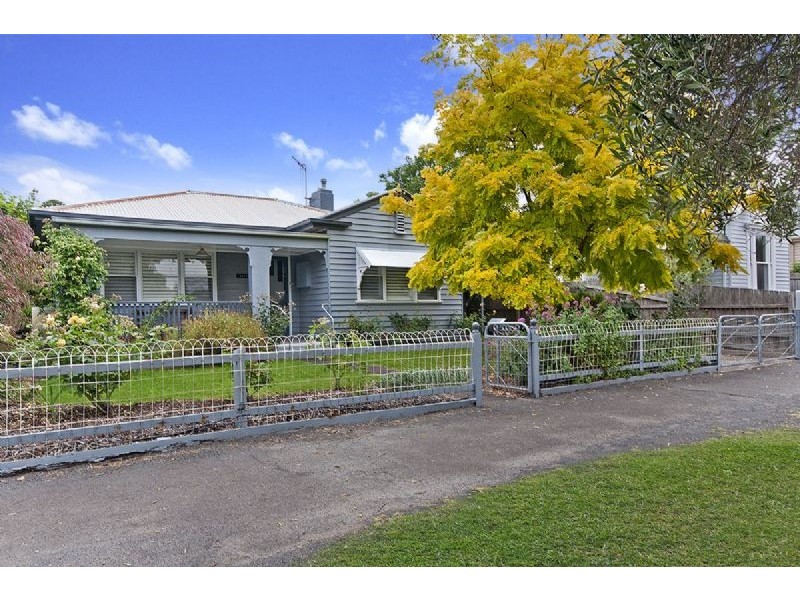 1 Cox Street, Port Fairy VIC 3284