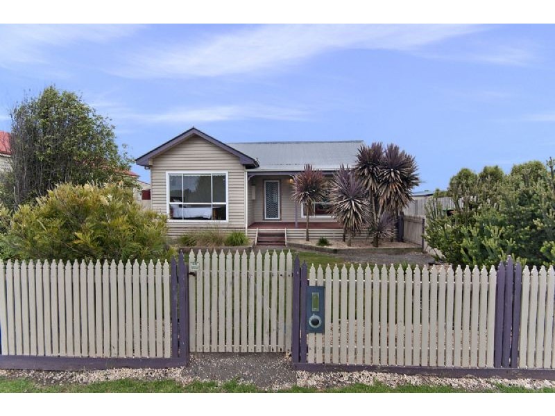 156 Princes Hwy, Port Fairy VIC 3284