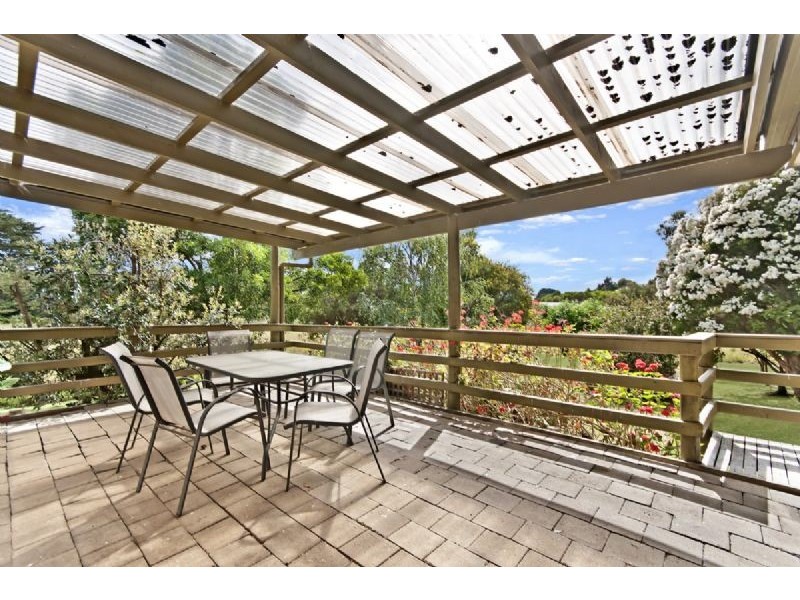 674 Penshurst Rd, Kirkstall VIC 3283
