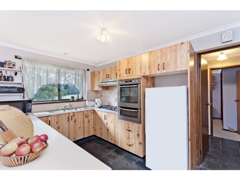 674 Penshurst Rd, Kirkstall VIC 3283